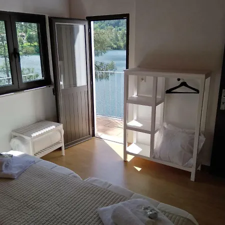 Holiday home Casa Do Avo Xico - House - 10pax Geres