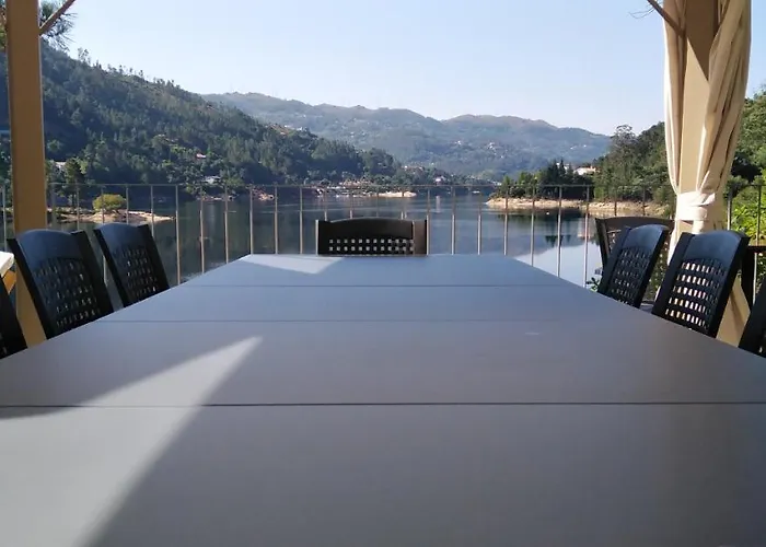 בית נופש Casa Do Avo Xico - House - 10pax ג'רס