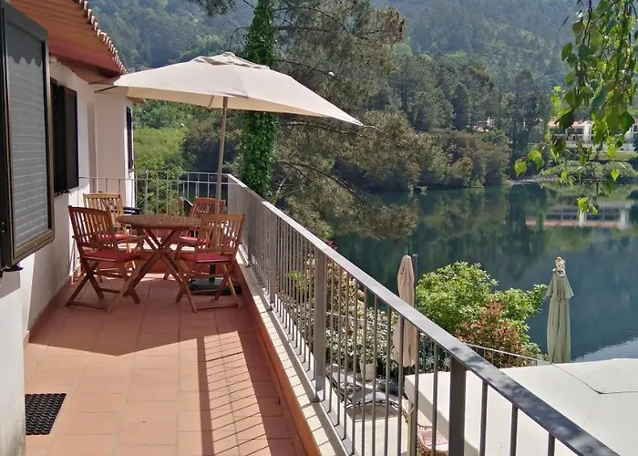 בית נופש Casa Do Avo Xico - House - 10pax ג'רס